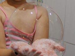Soap bubbles at home - recipes, proportions of components and safety rules