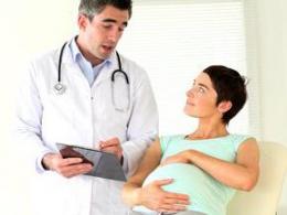 Kuva sikiöstä, kuva vatsasta, ultraääni ja video lapsen kehityksestä Lapsen asento raskausviikolla 32
