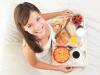 Vad är hälsosamt att äta till frukost: rekommendationer för rätt kost