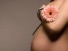 Через какое время после зачатия увеличивается грудь, как меняются грудные железы Когда начинают увеличиваться молочные железы при беременности