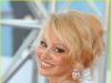 Pamela Anderson เปลี่ยนไปจนจำไม่ได้หลังการทำศัลยกรรม การทำศัลยกรรมพลาสติกใหม่สำหรับนักแสดง Pamela Anderson